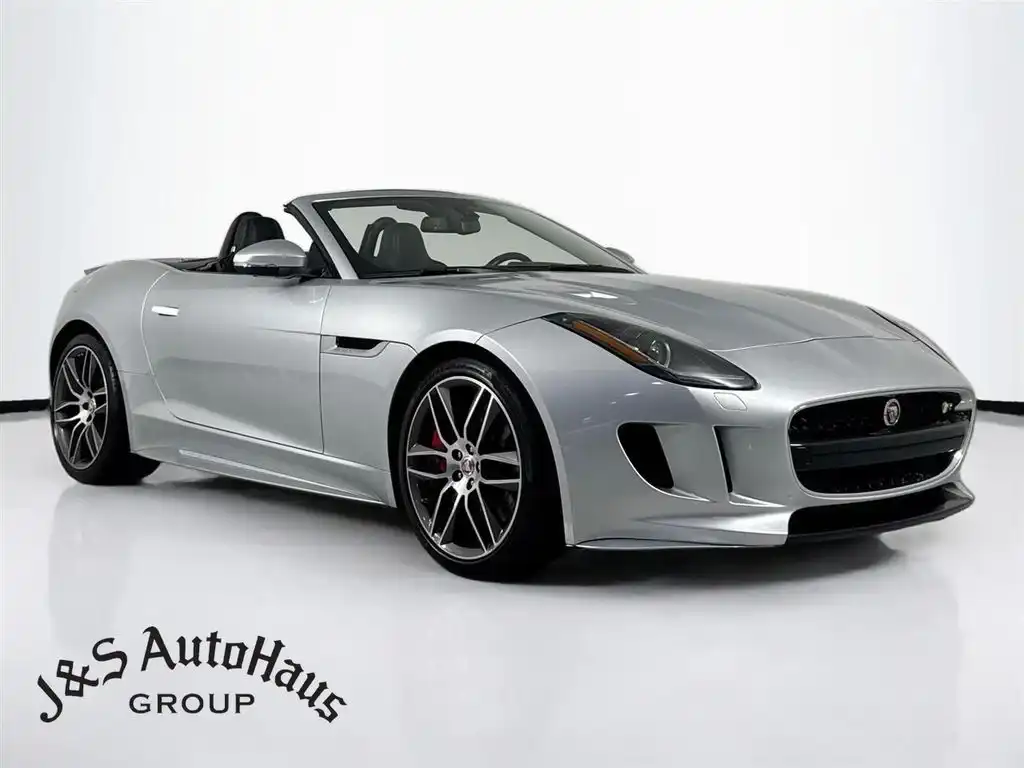 2016 Jaguar F-TYPE R Convertible's photo