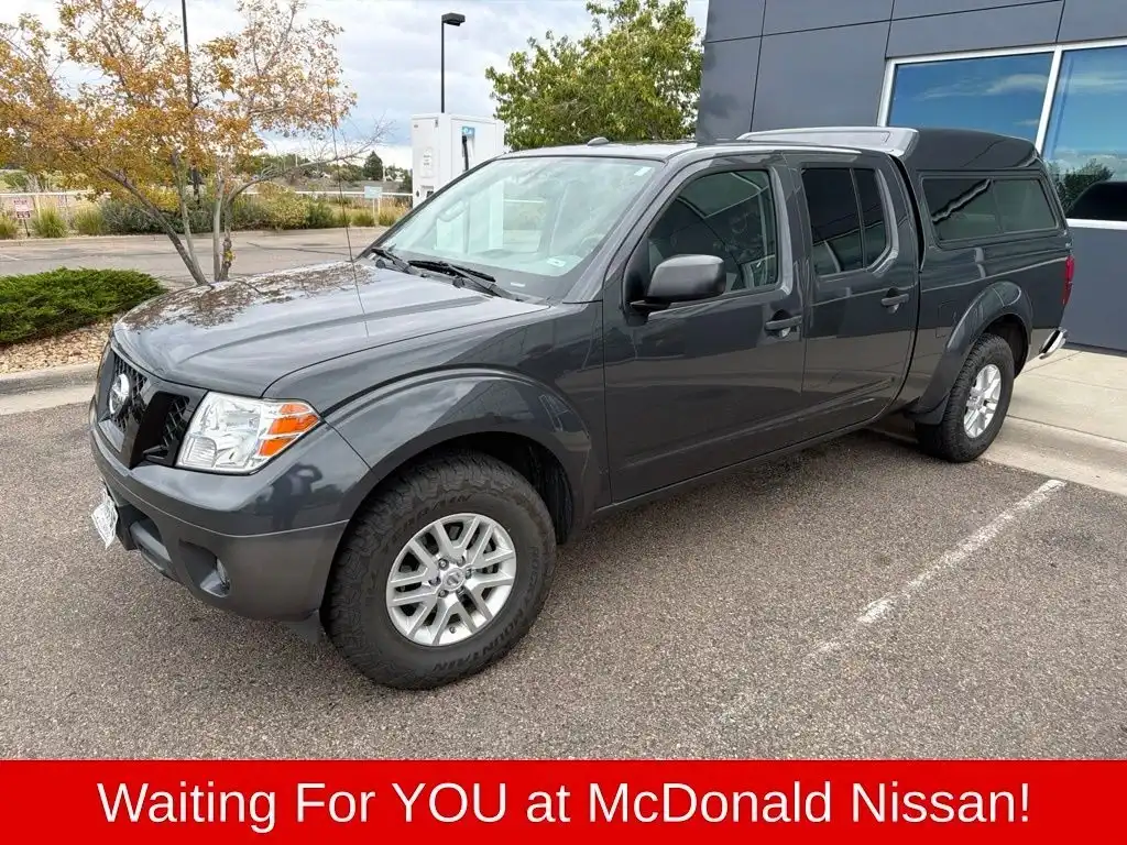 2015 Nissan Frontier 4.0 SV Crew Cab 4WD Auto LWB's photo