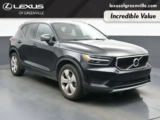 2019 Volvo XC40 T5 Momentum AWD's photo