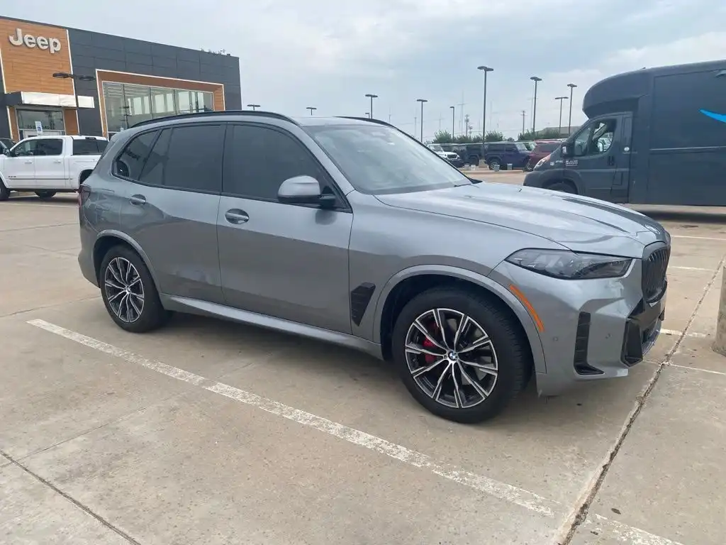 2025 BMW X5 xDrive40i's photo