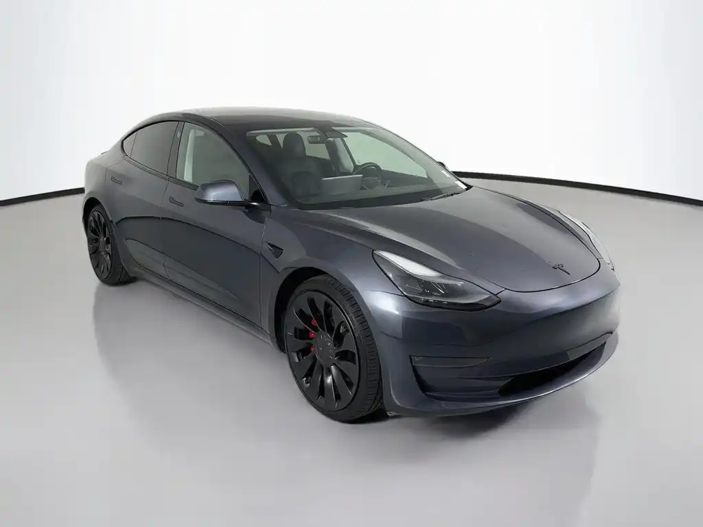 2023 Tesla Model 3 Performance's photo