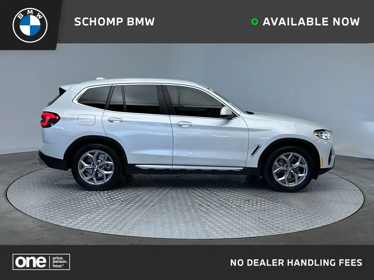 2023 BMW X3 xDrive30i's photo