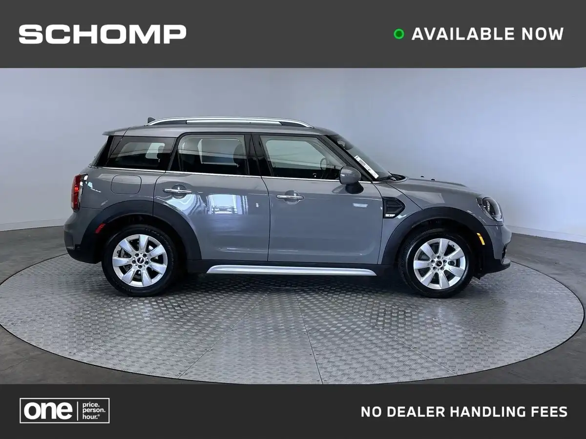 2019 MINI Countryman Cooper Signature's photo
