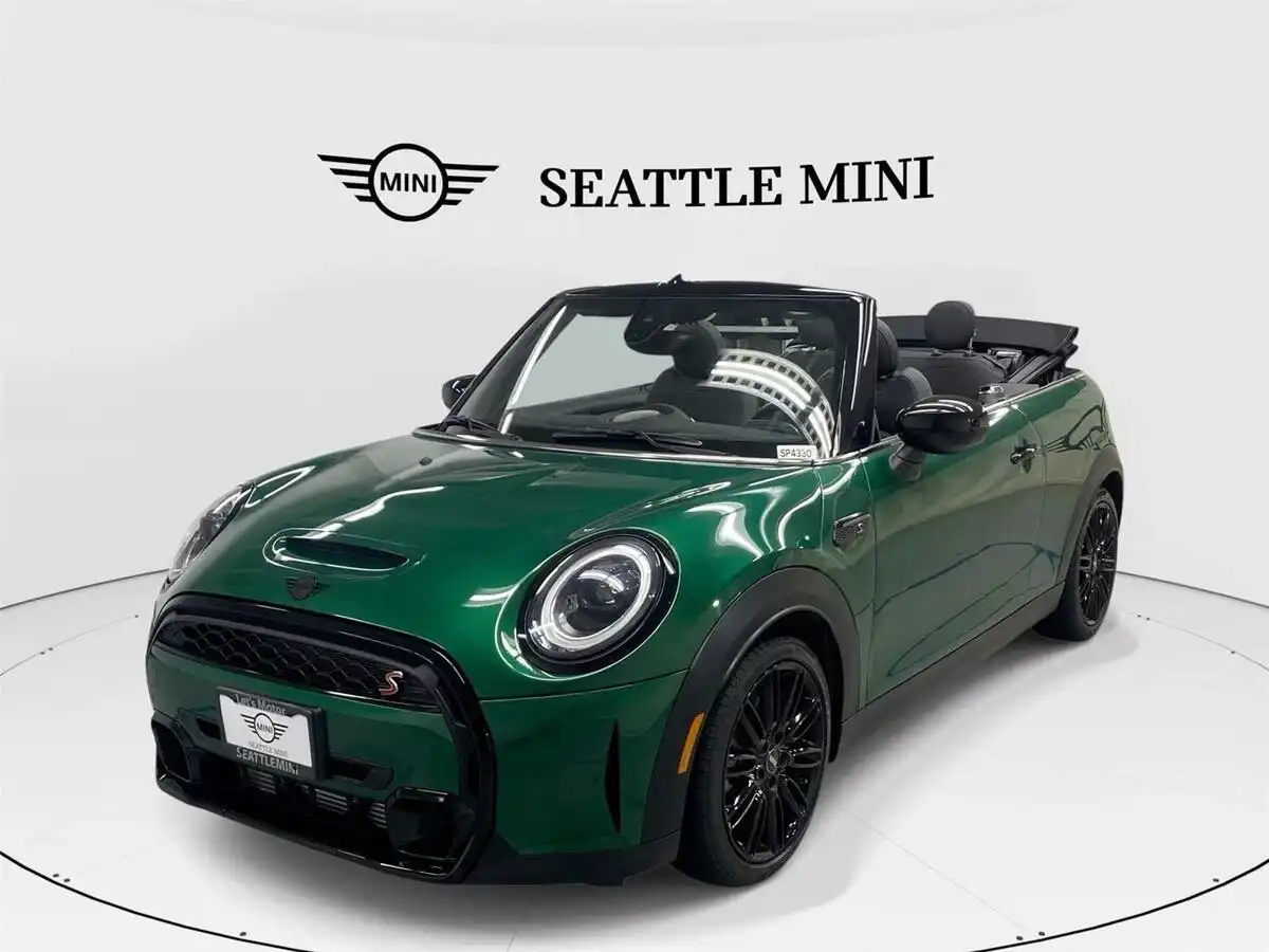 2024 MINI Convertible Cooper S's photo