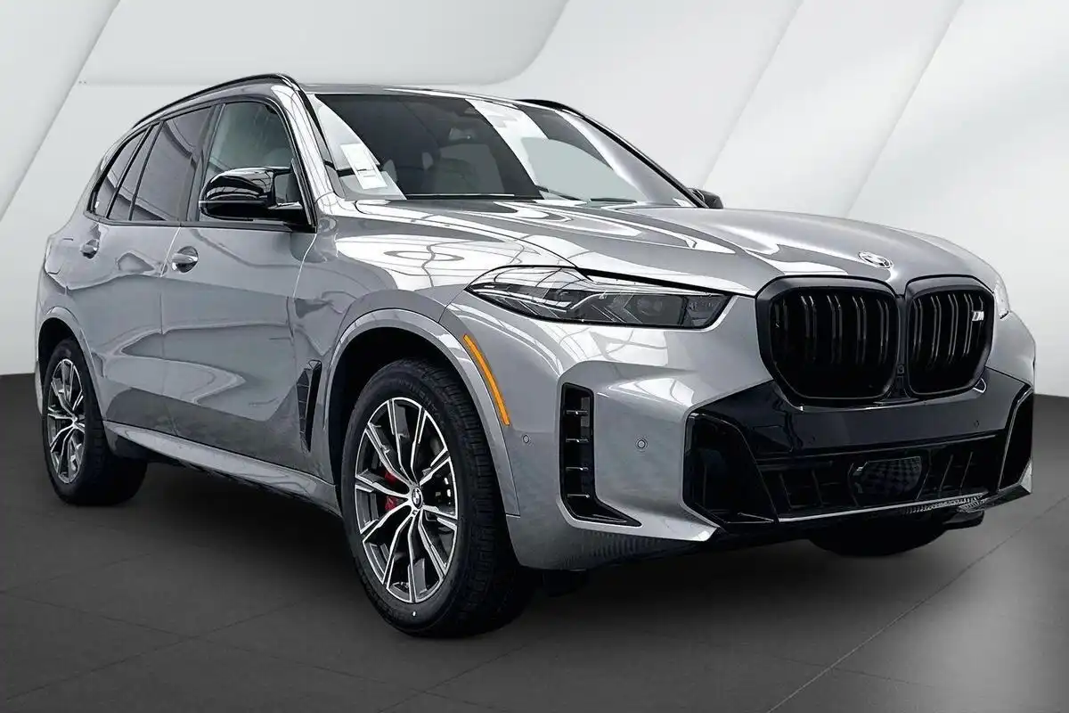 2026 BMW X5 M60i's photo