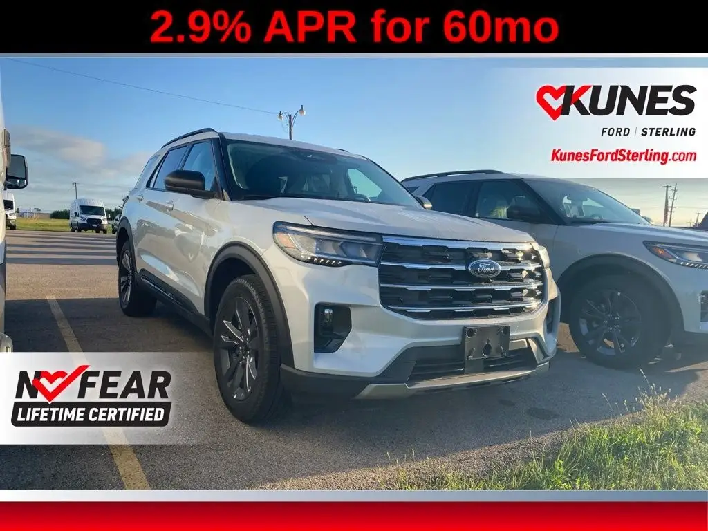 2026 Ford Explorer Active 4WD photo 1