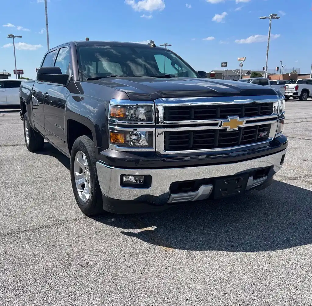 2015 Chevrolet Silverado 1500 LT 4WD Crew Cab Short Box's photo
