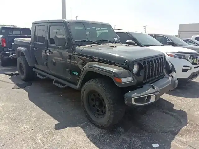 2020 Jeep Gladiator Sport S's photo