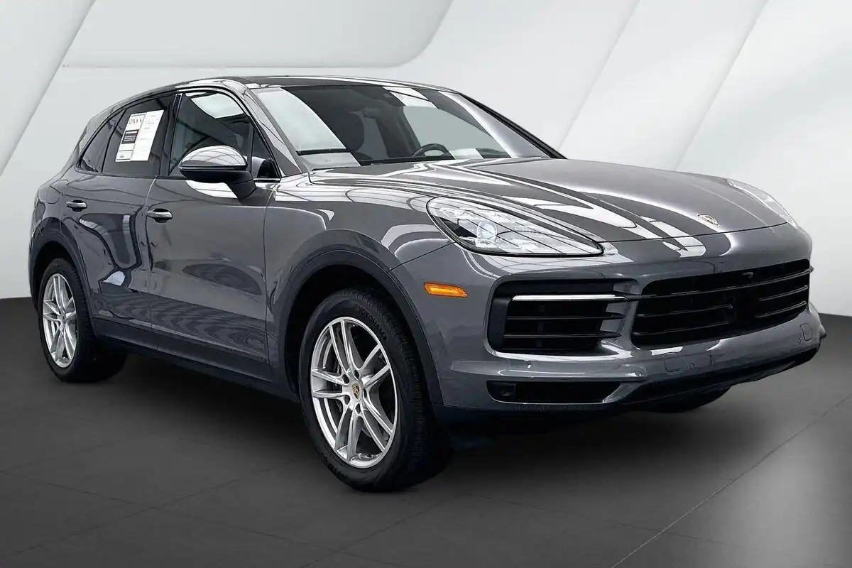 2021 Porsche Cayenne Base's photo