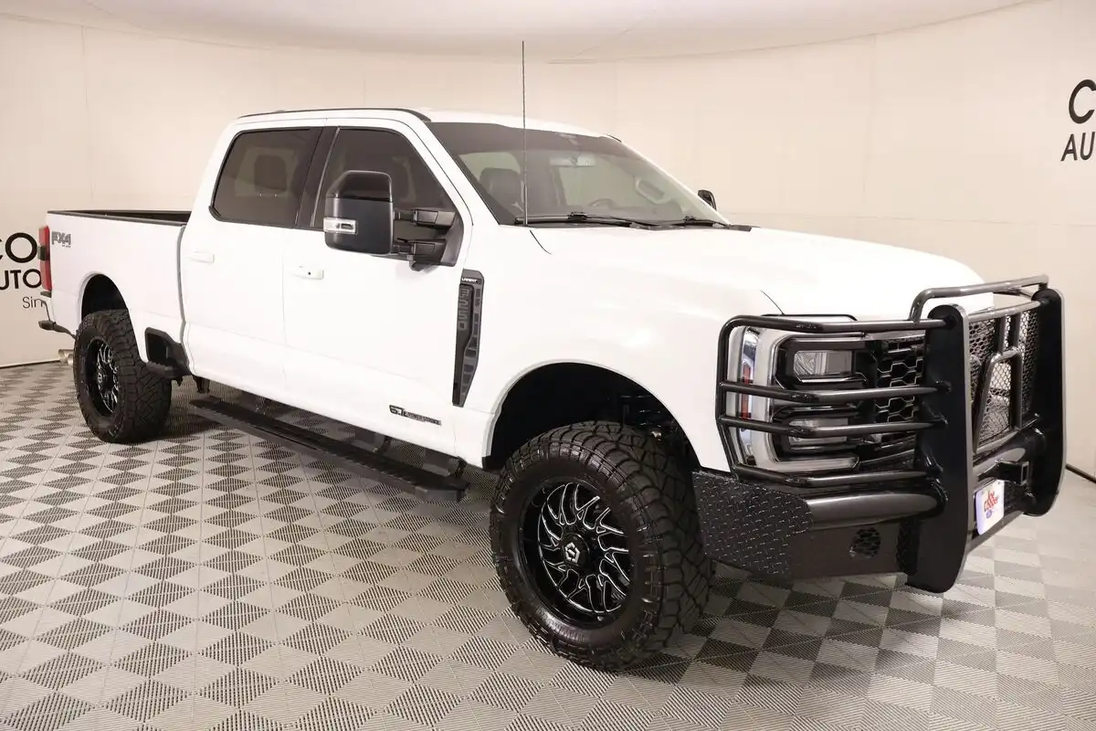 2025 Ford F-250 Lariat 4WD Crew Cab 6-3/4' Box's photo
