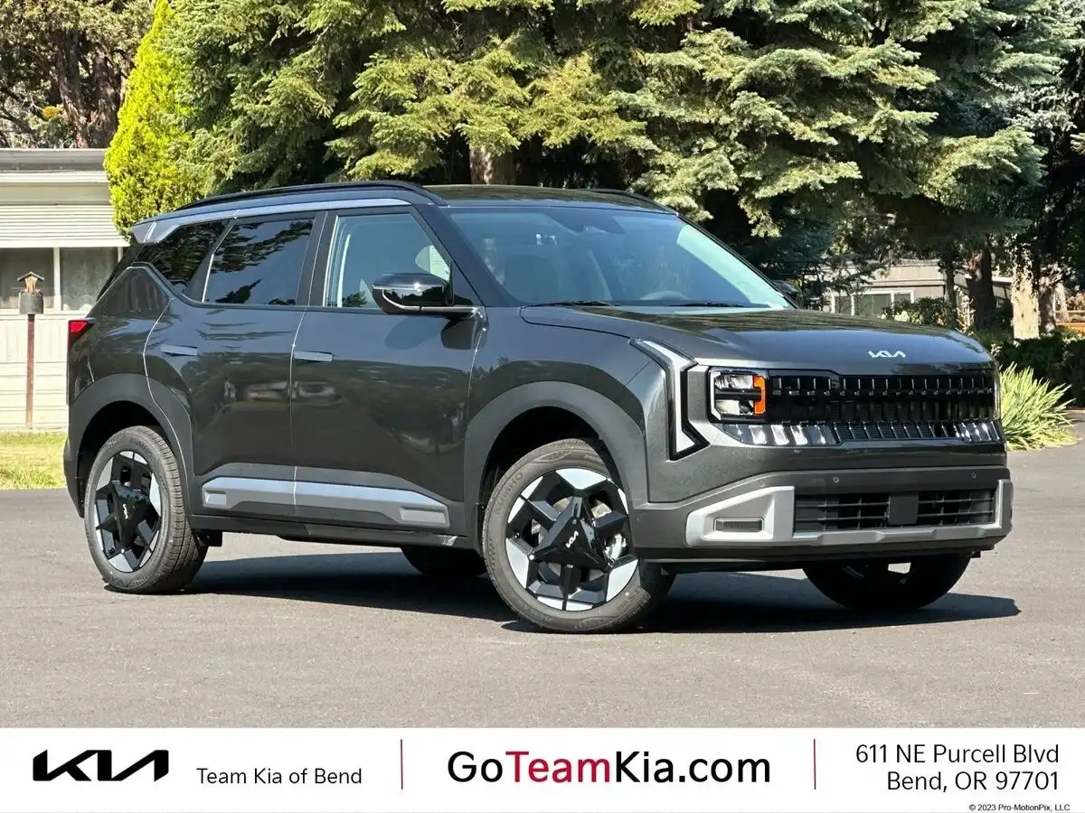 2027 Kia Seltos EX AWD's photo