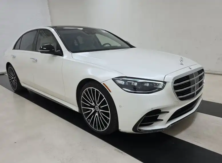 2023 Mercedes-Benz S-Class S580 4MATIC's photo