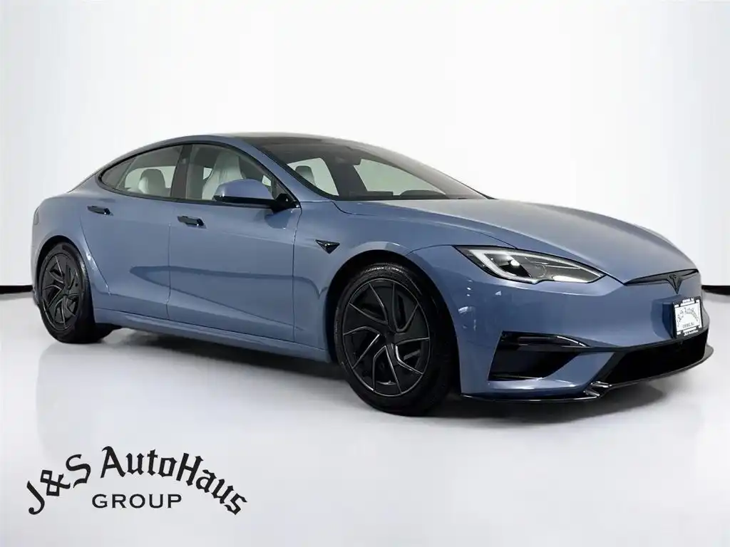 2026 Tesla Model S Plaid's photo