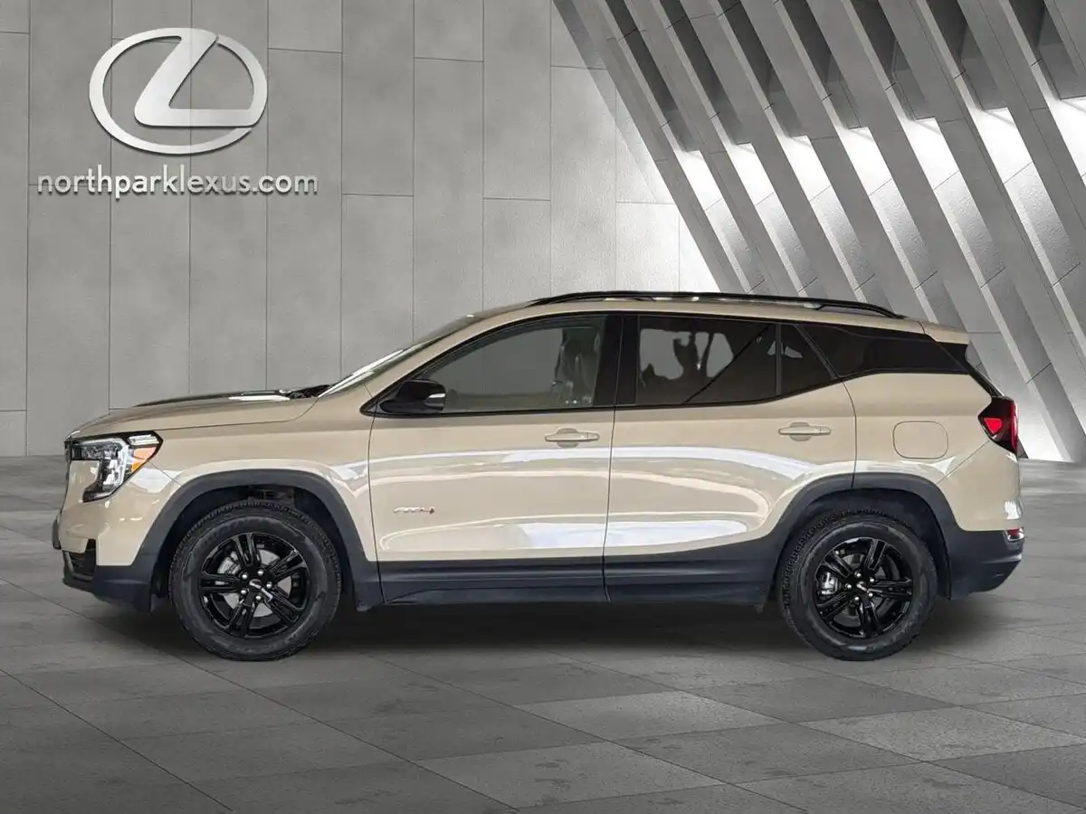 2023 GMC Terrain AT4 AWD's photo