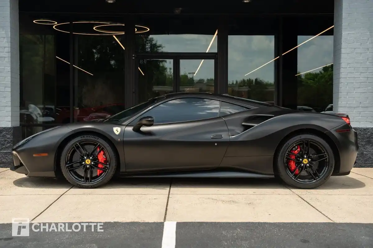 2019 Ferrari 488 Base's photo