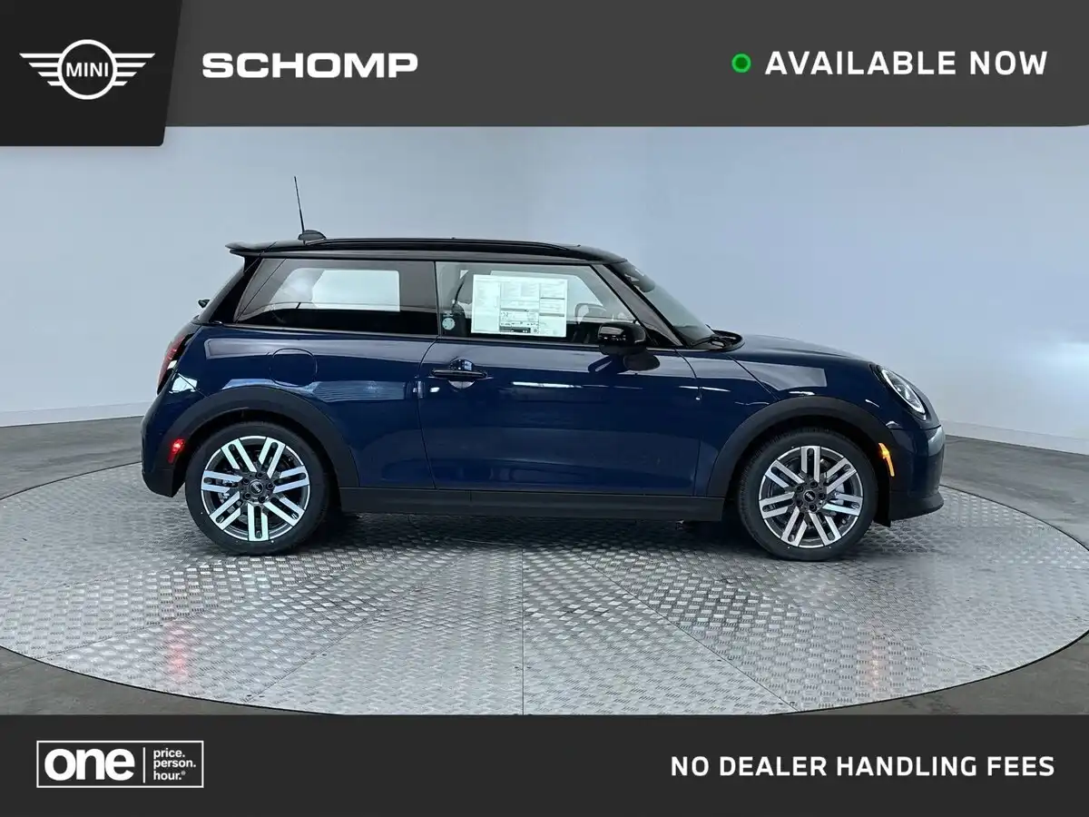 2026 MINI Hardtop Cooper S's photo