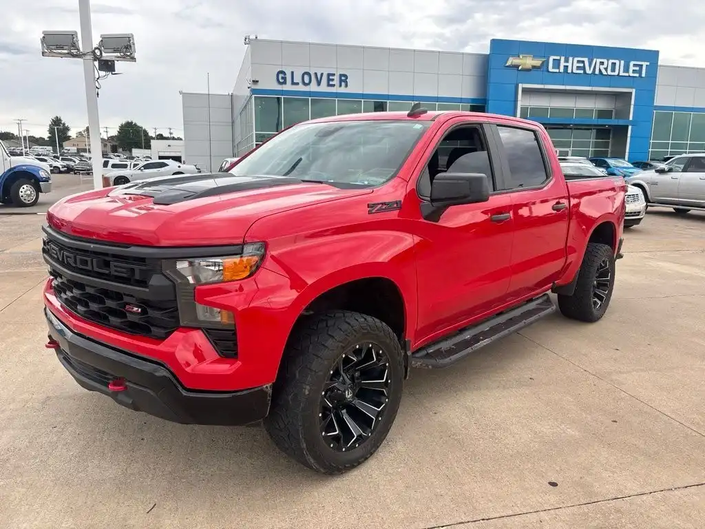 2024 Chevrolet Silverado 1500 Custom Trail Boss 4WD Crew Cab Short Box's photo