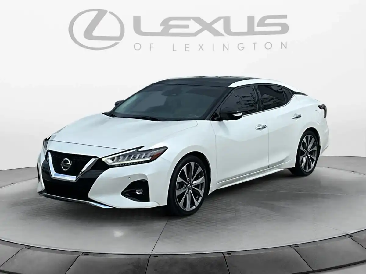 2021 Nissan Maxima Platinum's photo