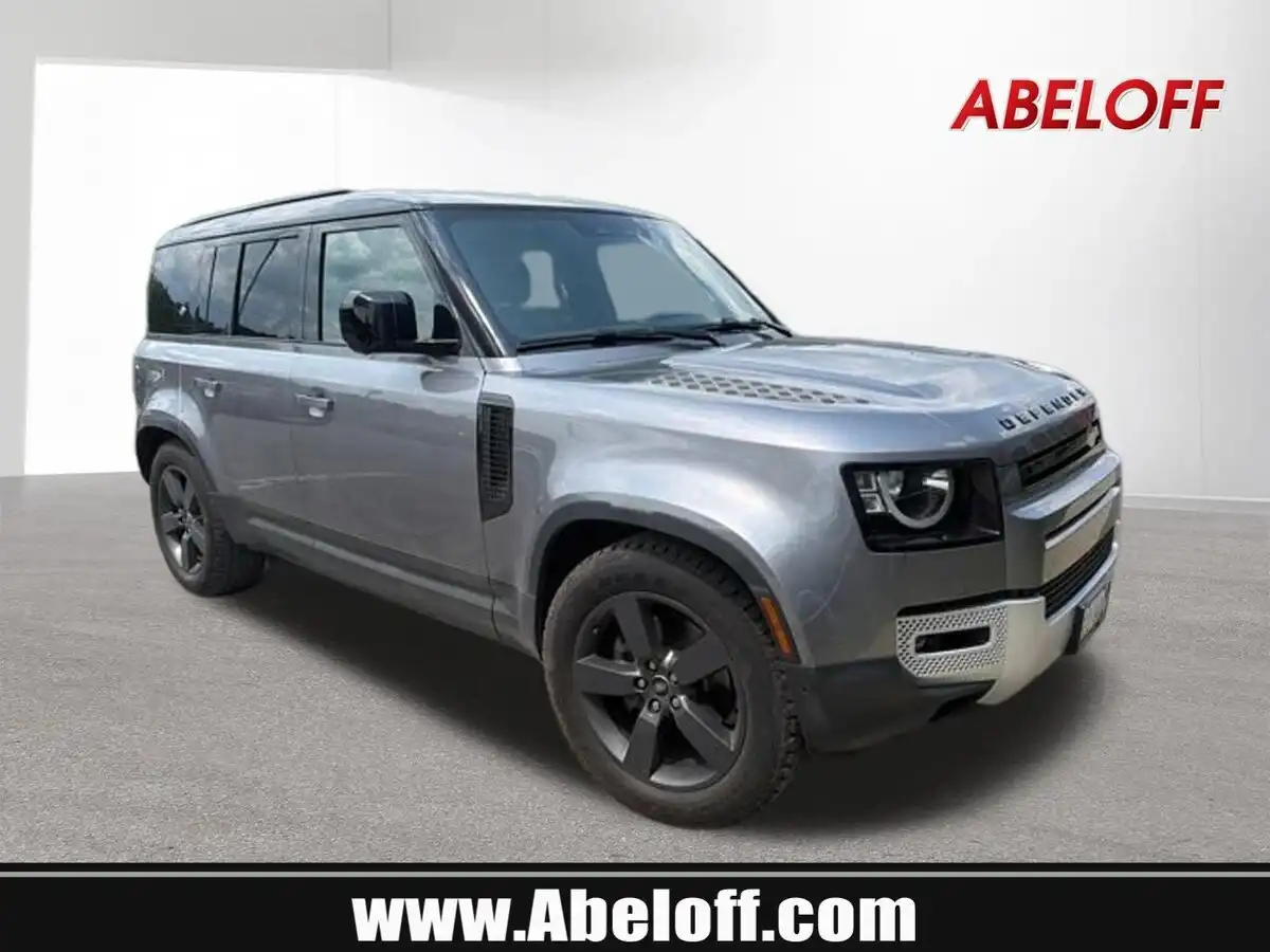 2023 Land Rover Defender S's photo