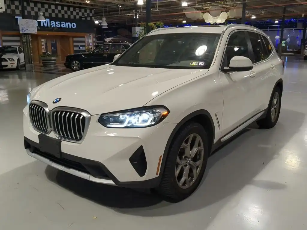 2022 BMW X3 xDrive30i's photo