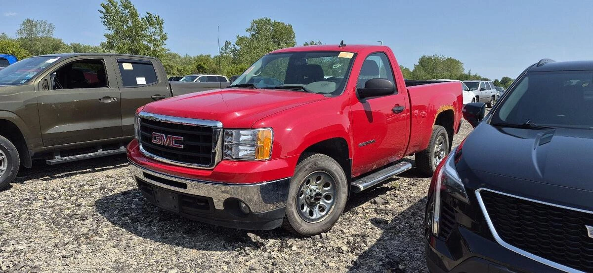 2010 GMC Sierra Work Truck 2WD Regular Cab LWB's photo