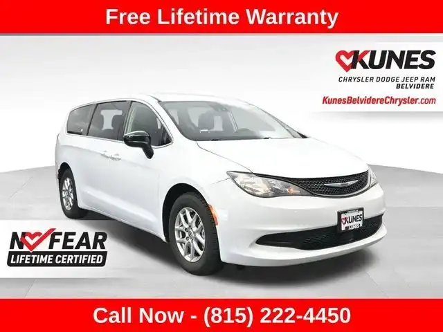 2024 Chrysler Voyager LX's photo