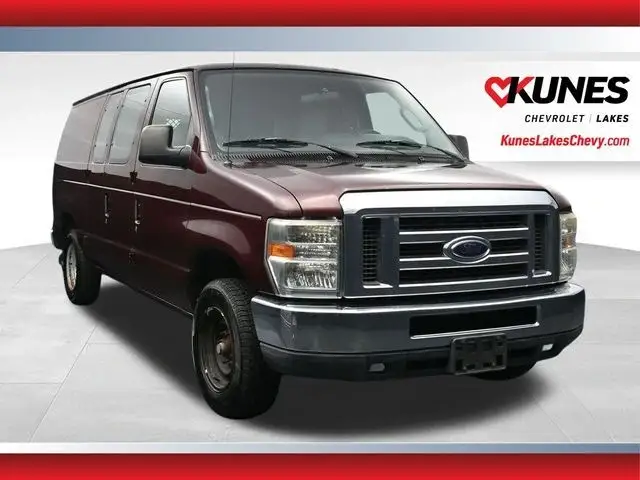 2011 Ford E-Series E-150 Van photo 1