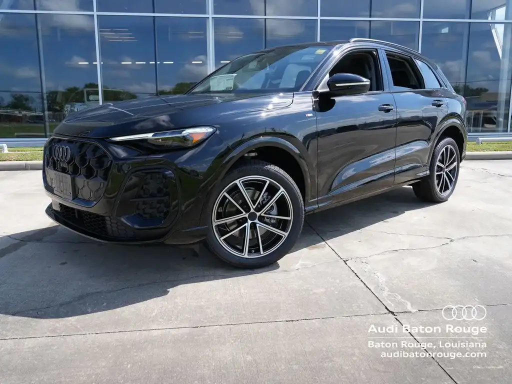 2026 Audi Q5 Premium Plus quattro's photo