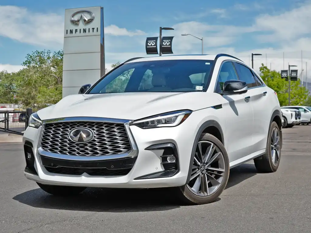 2023 INFINITI QX55 Essential AWD's photo