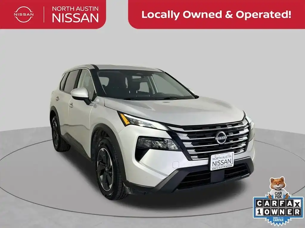 2025 Nissan Rogue SV FWD's photo