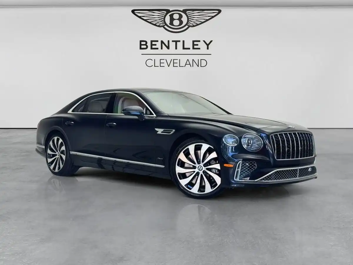 2026 Bentley Flying Spur Azure's photo