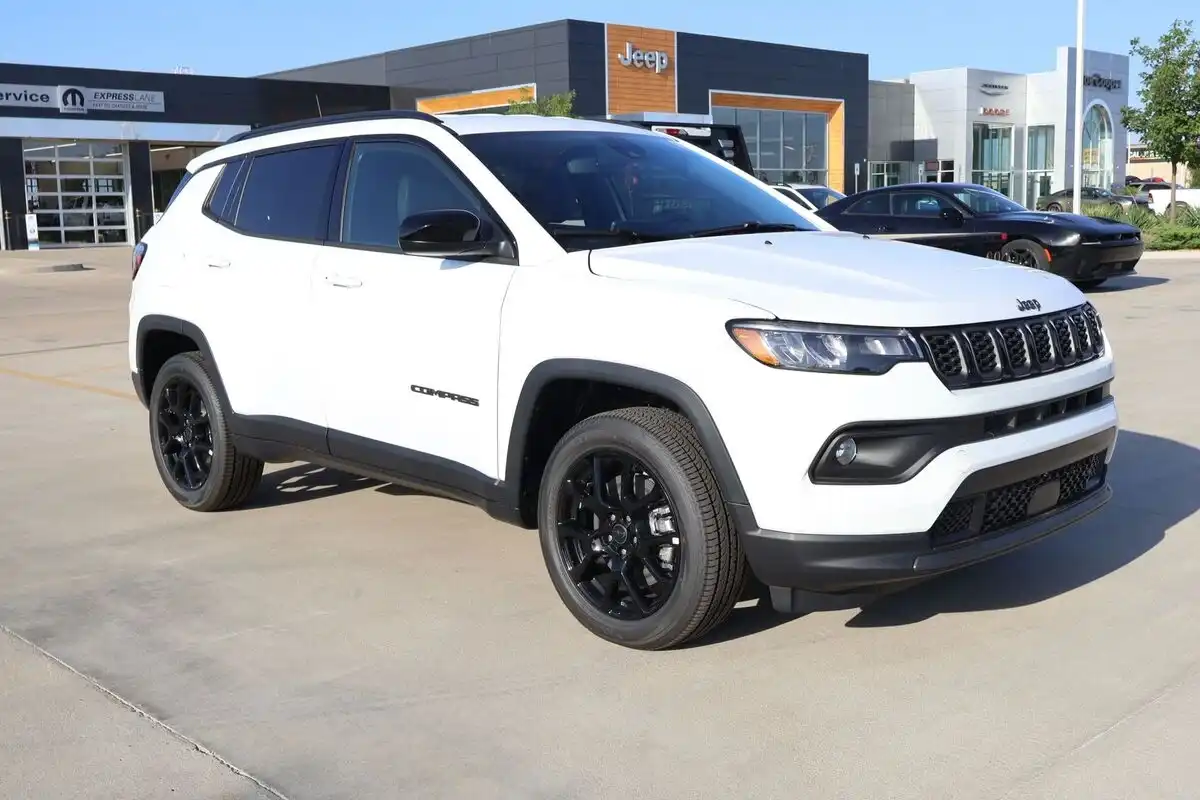 2026 Jeep Compass Altitude 4X4's photo