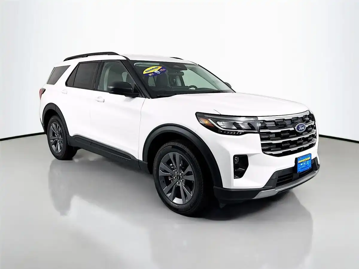 2026 Ford Explorer Active 4WD's photo