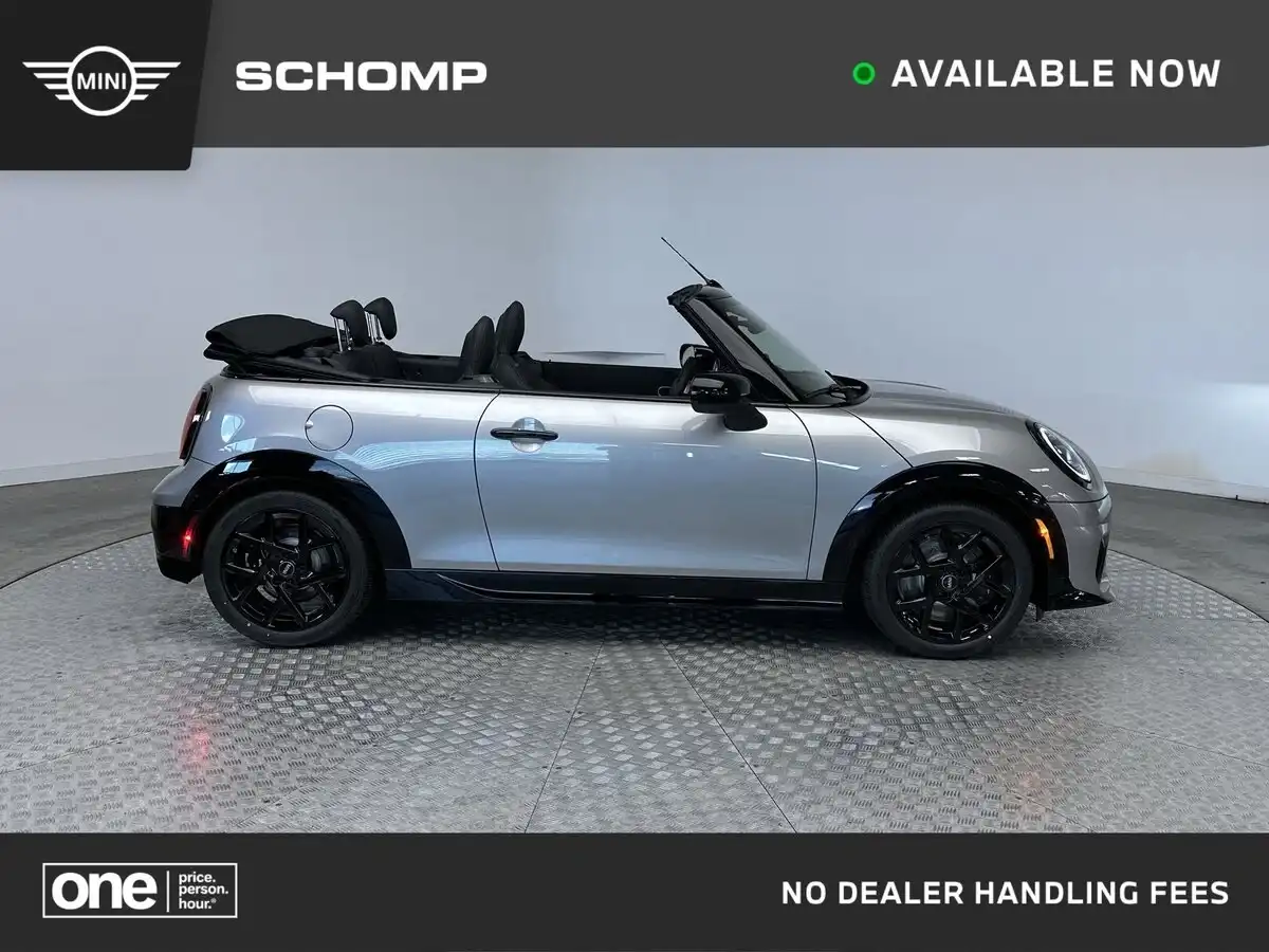 2026 MINI Convertible Cooper S Signature's photo