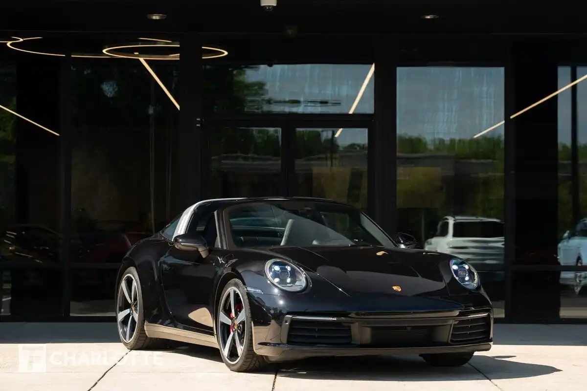 2021 Porsche 911 Targa 4S's photo
