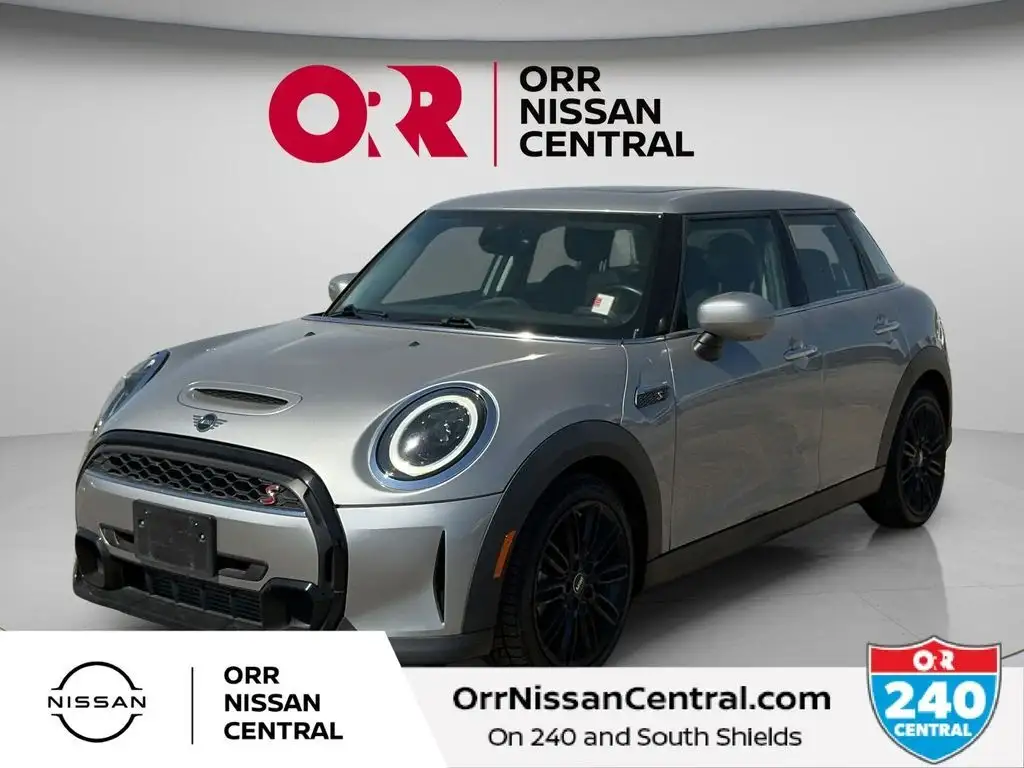 2024 MINI Hardtop Cooper S's photo