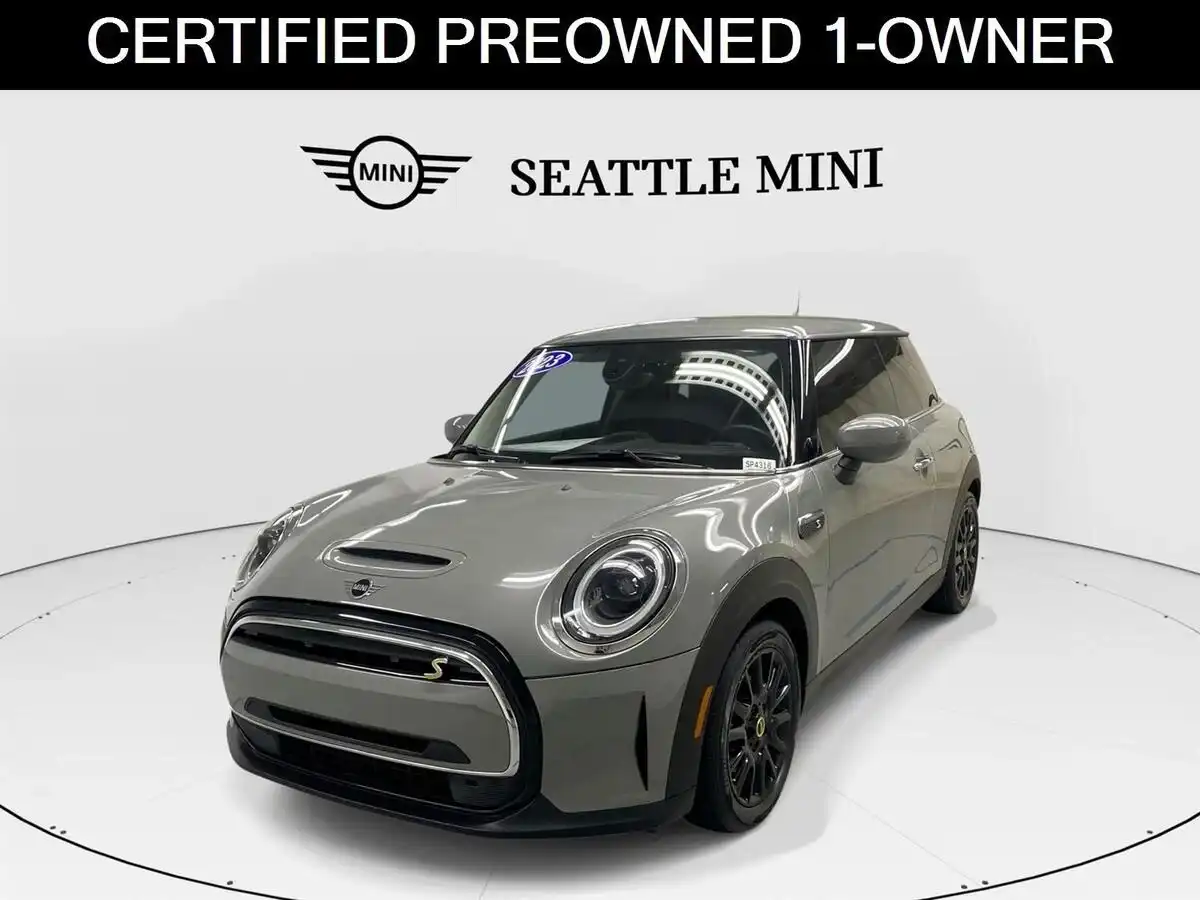 2023 MINI Hardtop Cooper SE's photo