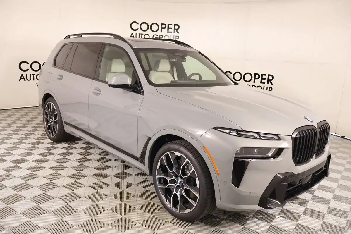 2027 BMW X7 xDrive40i's photo