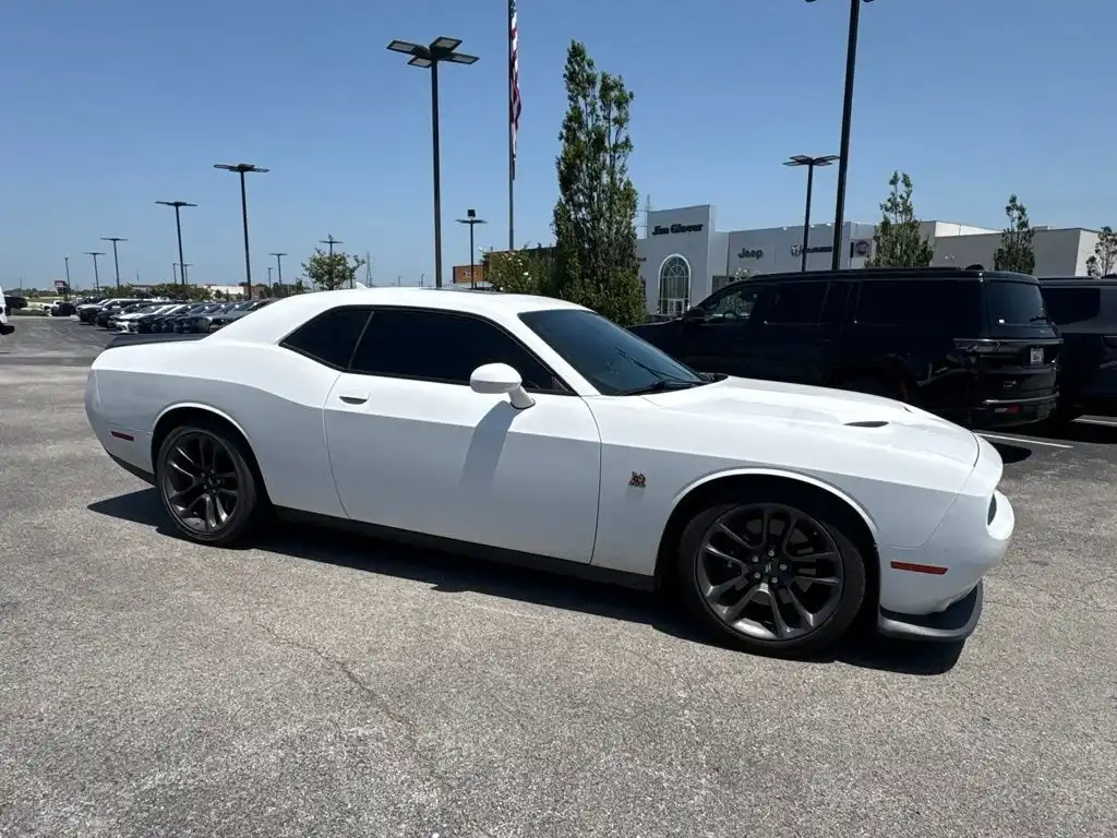 2023 Dodge Challenger R/T Scat Pack's photo