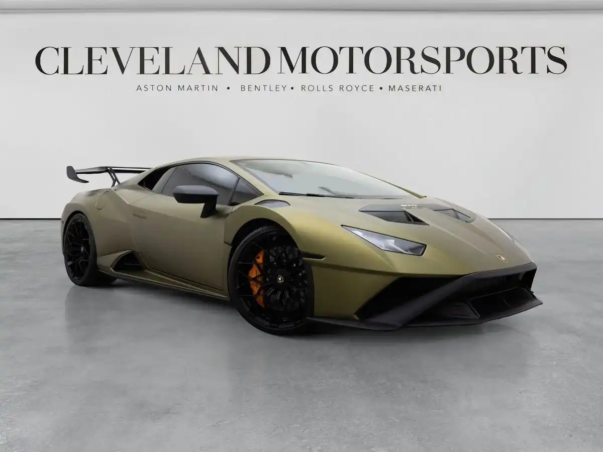 2022 Lamborghini Huracan STO Coupe's photo