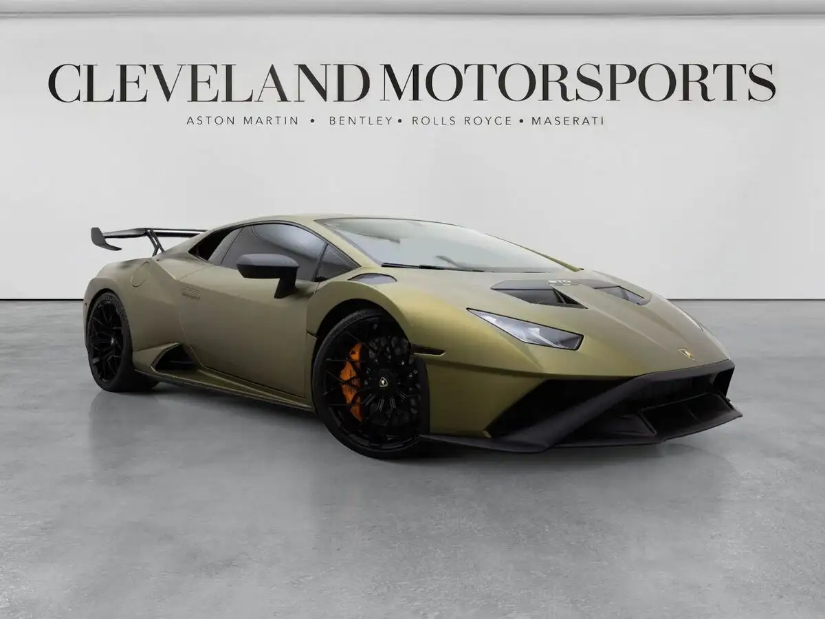 2022 Lamborghini Huracan STO Coupe's photo