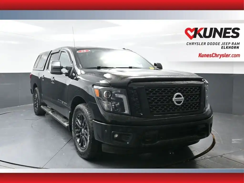 2018 Nissan Titan SV 4X4 Crew Cab's photo