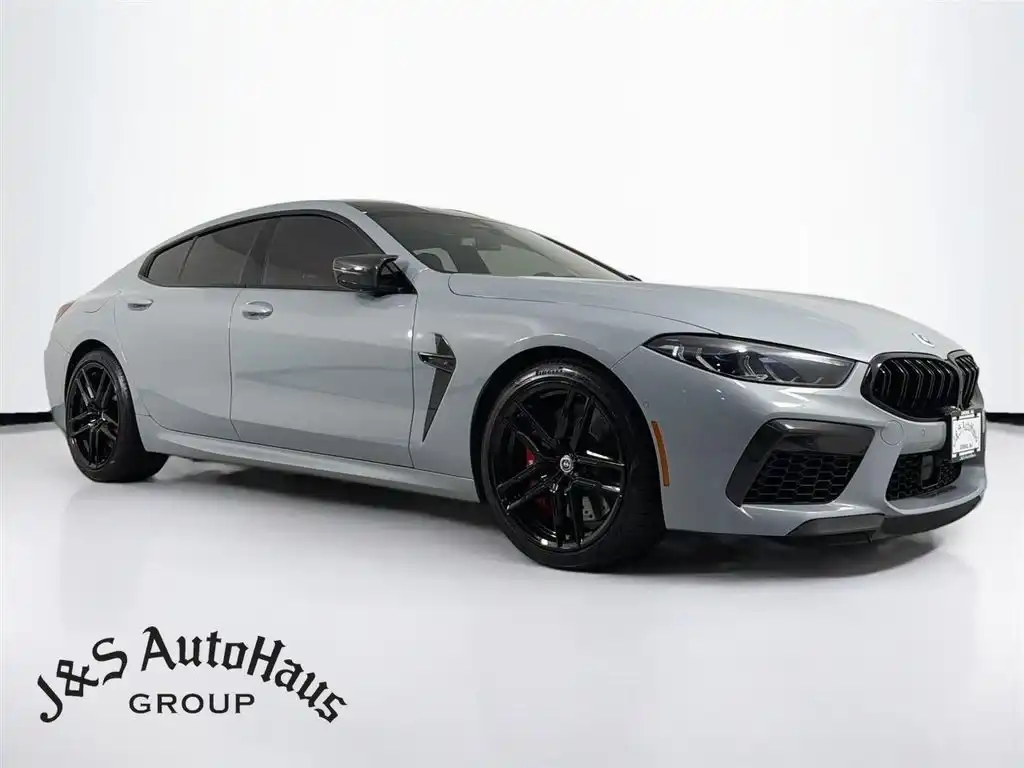2023 BMW M8 Competition's photo