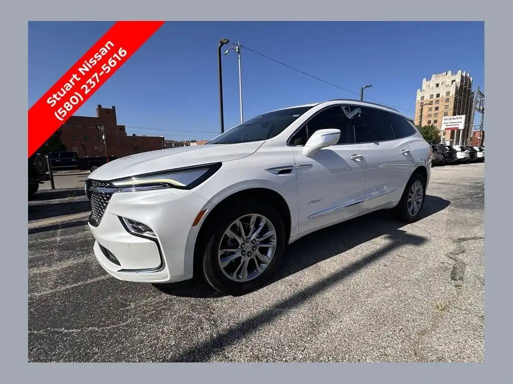 2023 Buick Enclave Avenir's photo