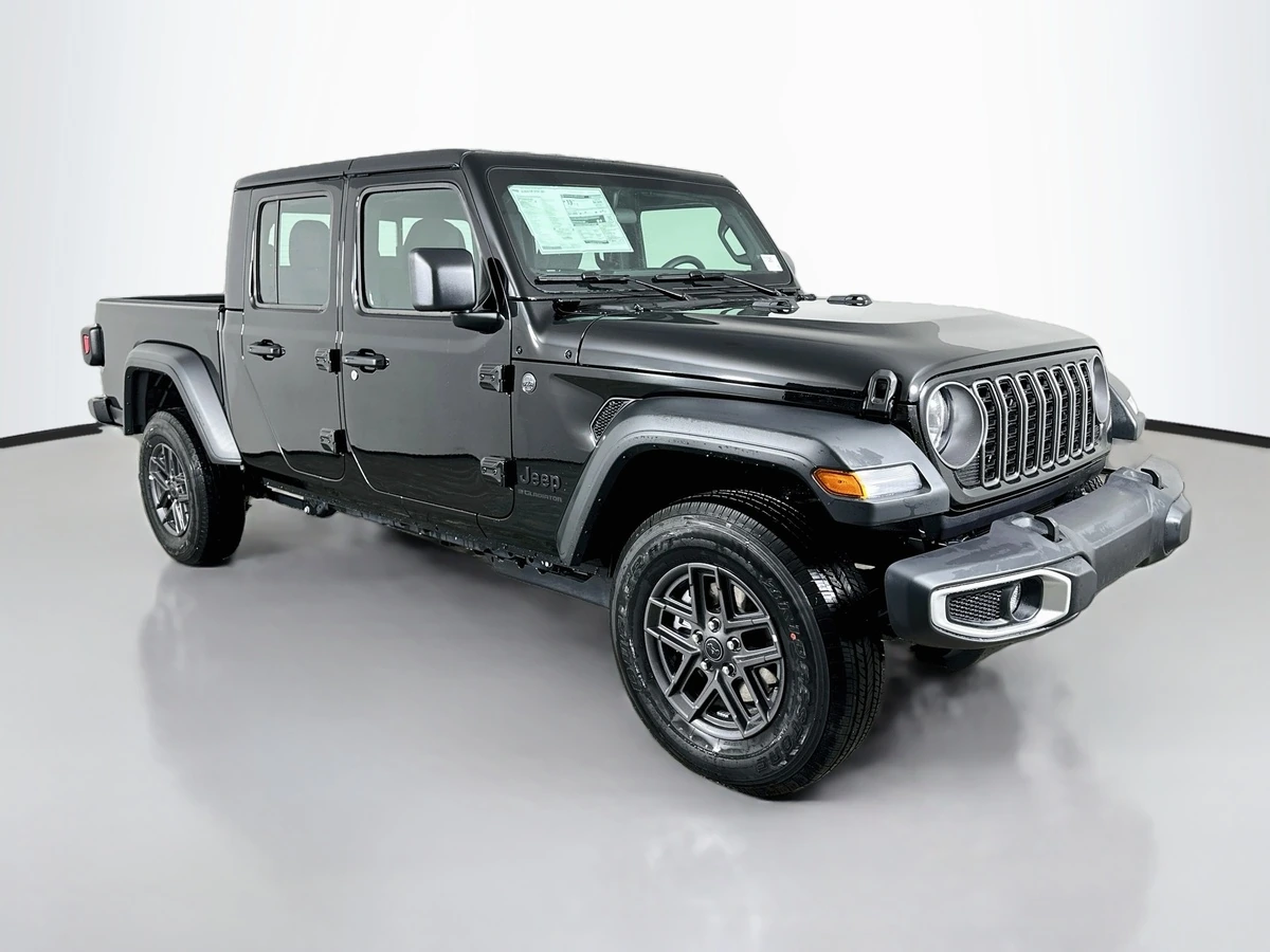 2026 Jeep Gladiator Sport Auto's photo