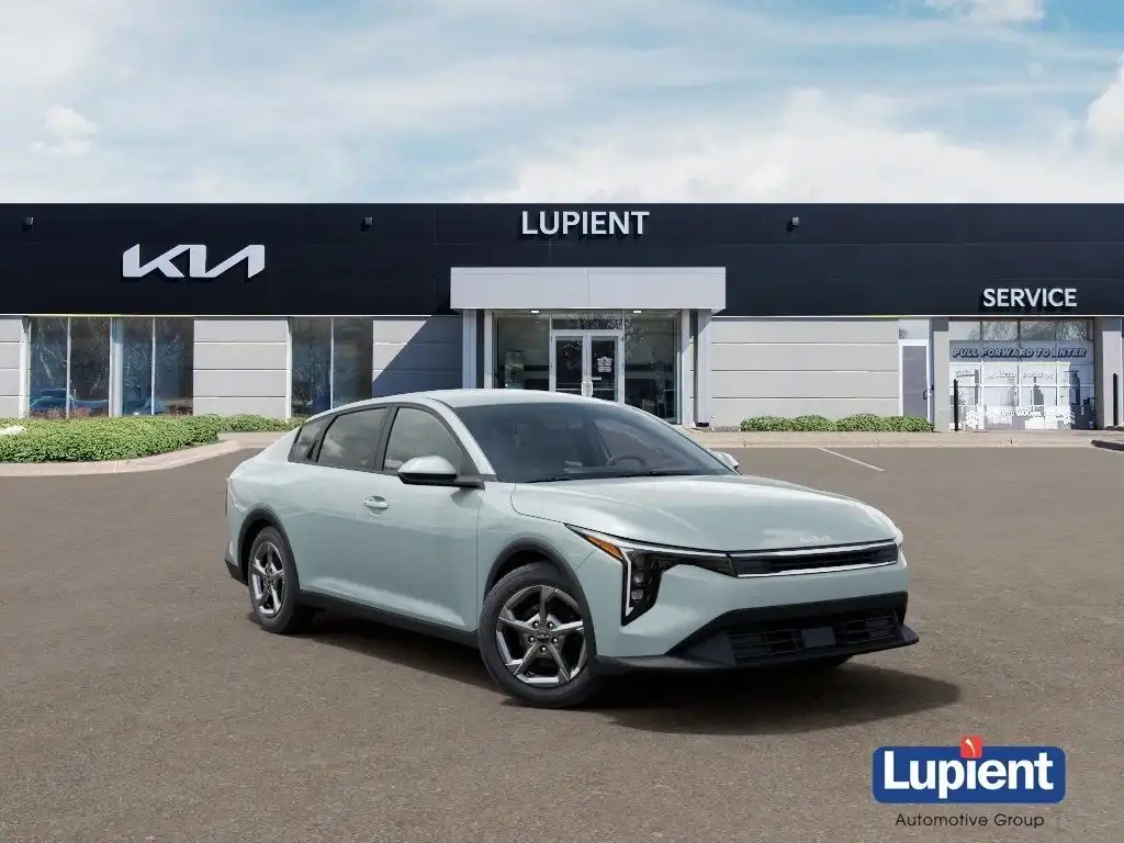 2026 Kia K4 LXS Auto's photo