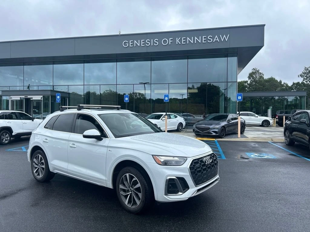 2023 Audi Q5 45 Premium Plus's photo