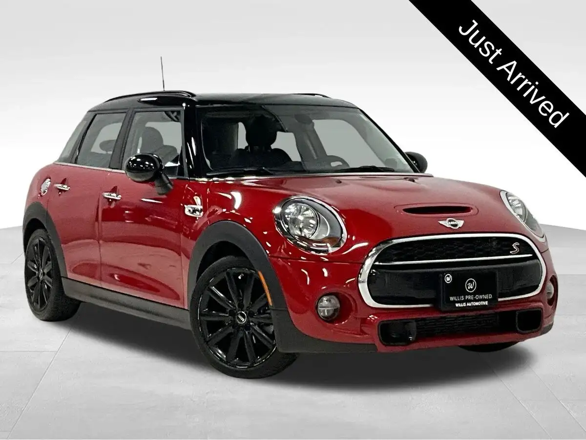 2018 MINI Cooper S 4 Door's photo