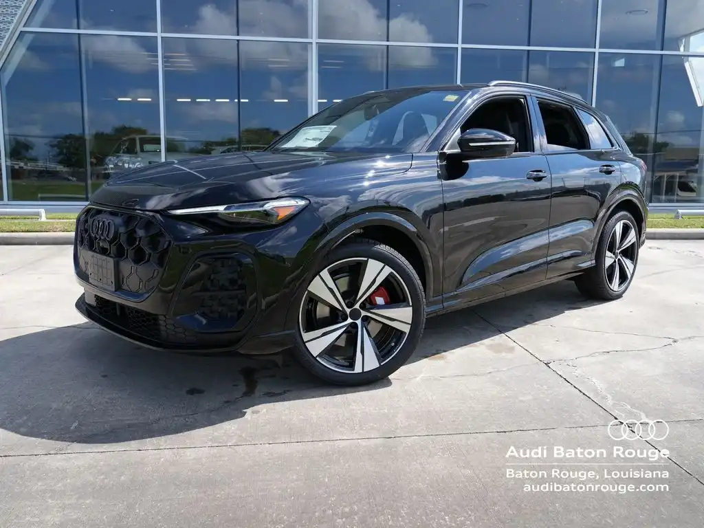 2026 Audi SQ5 Prestige quattro's photo