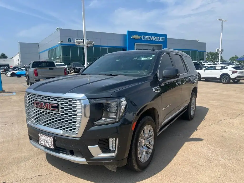 2021 GMC Yukon 4WD Denali's photo
